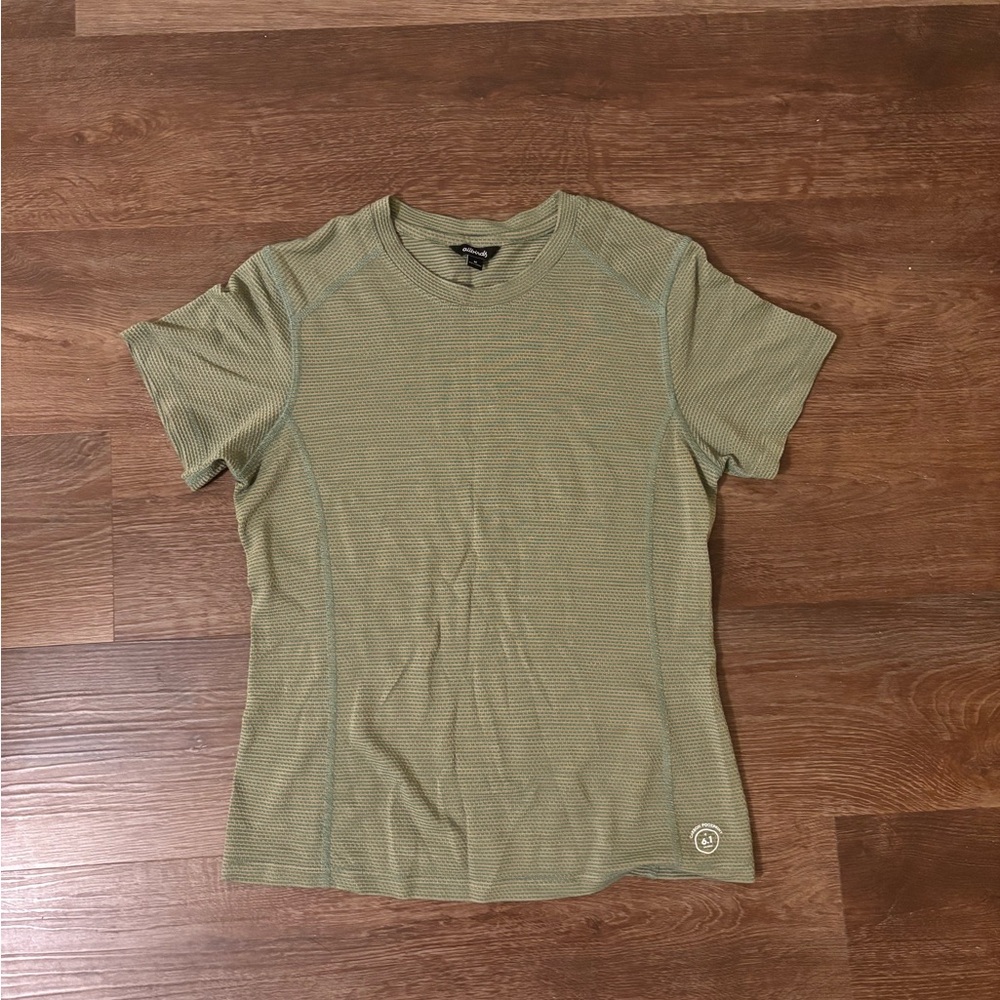 Allbirds Woman Green Athletic Shirt